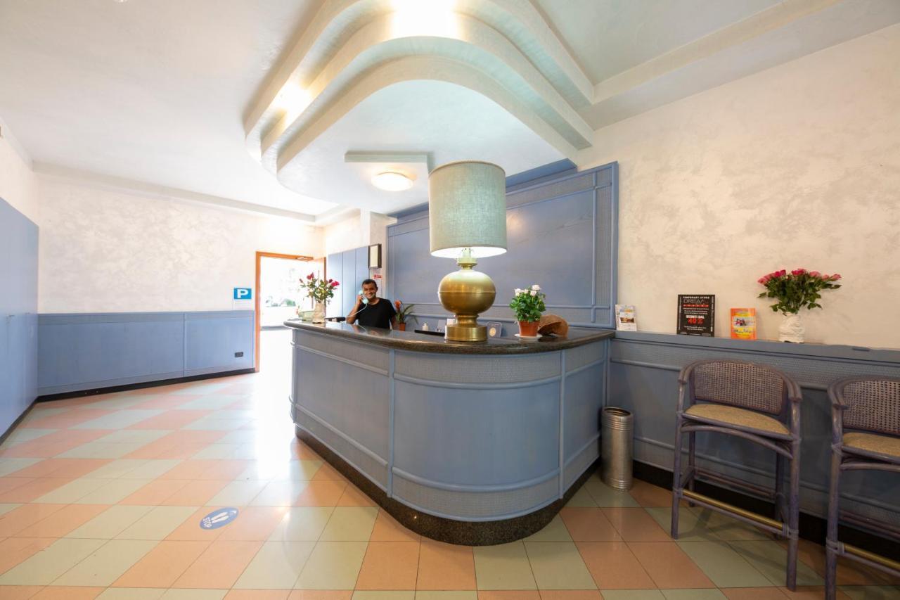 Hotel Olanda リド・ディ・イエゾロ エクステリア 写真